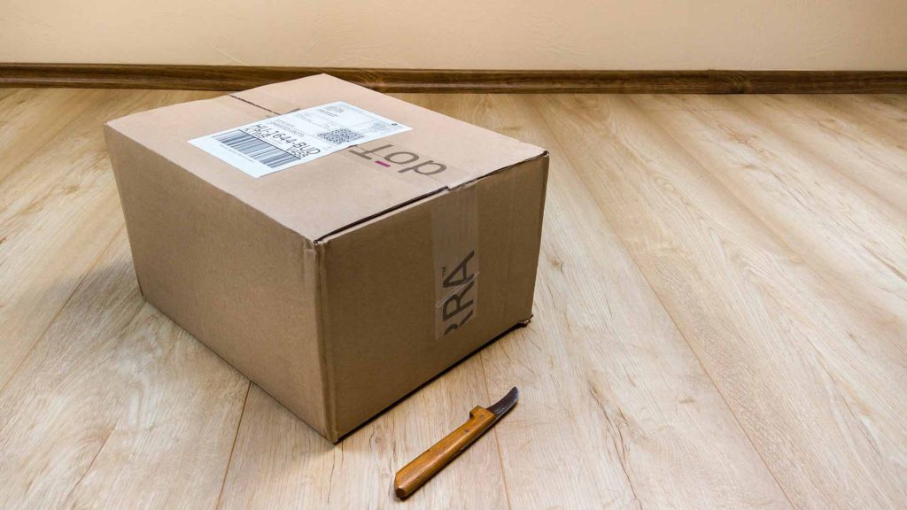 発送用段ボール